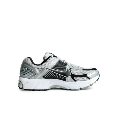 Nike Vomero 5 Metallic Silver Black