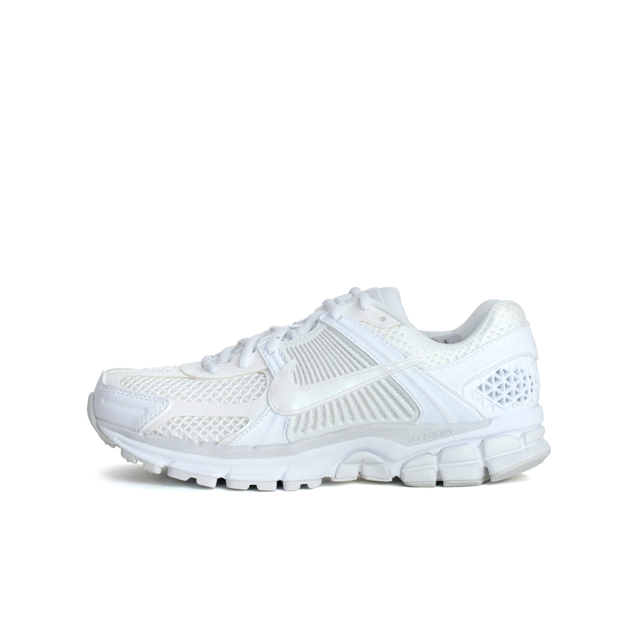 Vomero 5 Triple White Wmns
