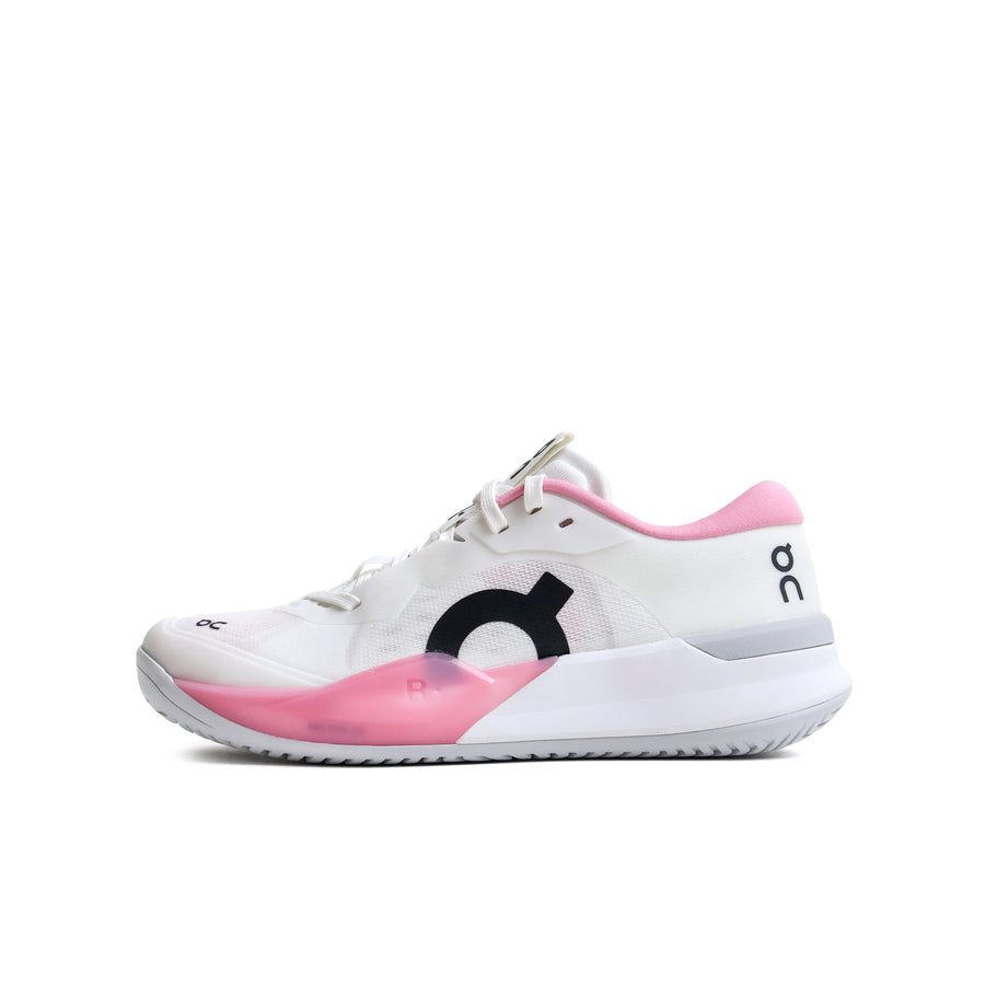 The Roger Pro 3 Clay Ivory Magnolia wmns