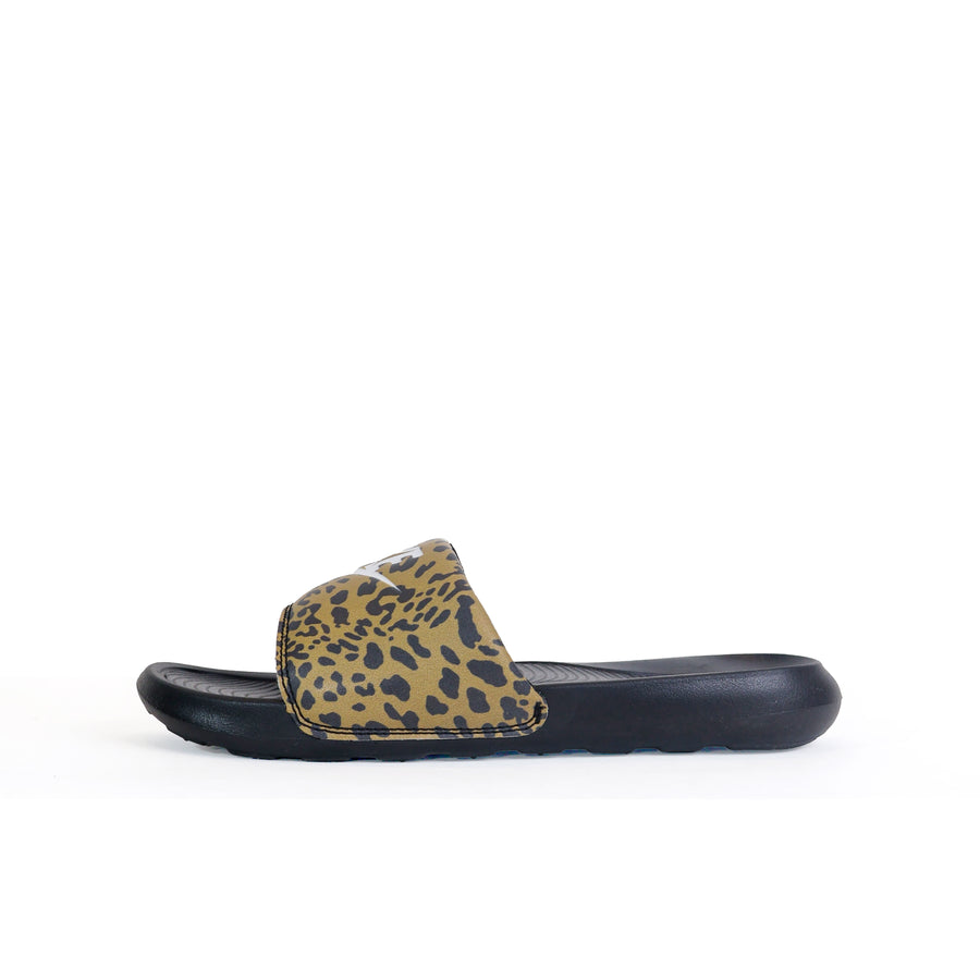W/ Nike Victori One Slide Print