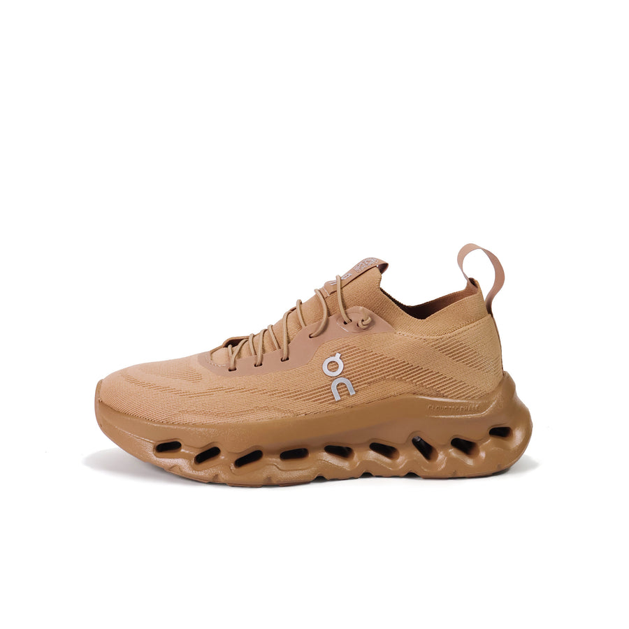 On Running Cloudtilt Loewe Dark Sand