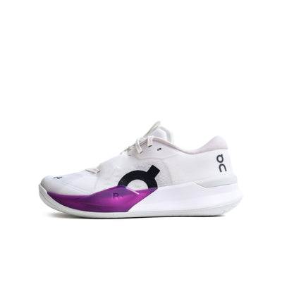 The Roger Pro 3 White Muscadine Wmns
