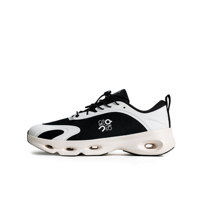 On Running Cloudsolo Loewe Black Eggshell