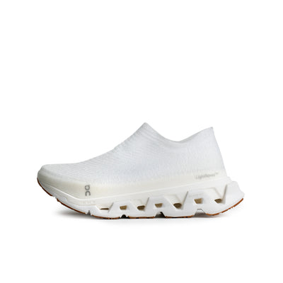 On Running LightSpray Cloudmonster LOEWE White